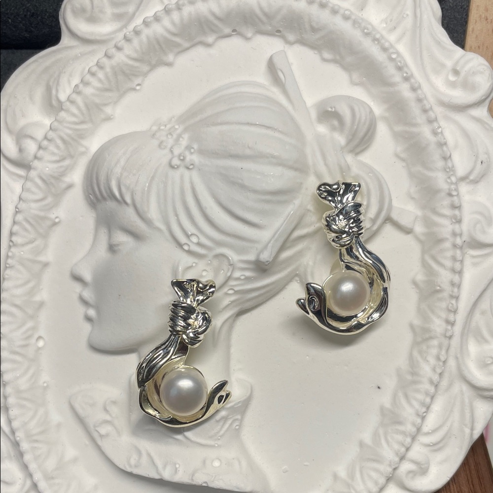 Freshwater Pearl Drop Earrings – Brass